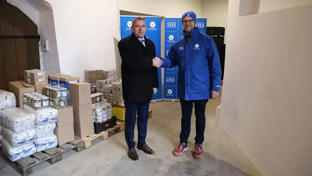 Egymillió forint értékű karácsonyi adománnyal támogatja a MATE a rászoruló családokat 