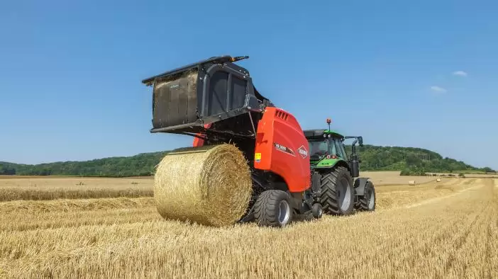 Új, változókamrás bálázógépek piaci bevezetése a Kuhn-tól