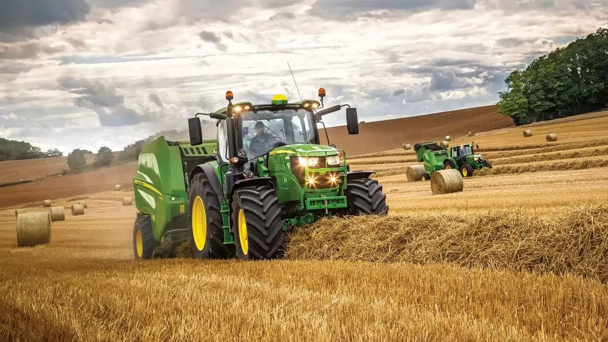Extrém rendfelszedési kapacitás a John Deere V451R-től