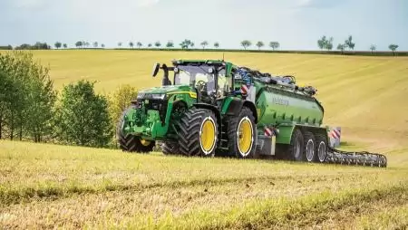 John Deere 8R/RT/RX új nyomatékváltó-opcióval: az egyedi EVT/eAutoPowr 