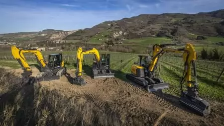 Új midi-kotrók a New Holland kínálatában