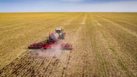 Növényvédelem és ami mögötte van – A HORSCH fejlett talajművelő és gyomirtó technológiái, megoldásai 
