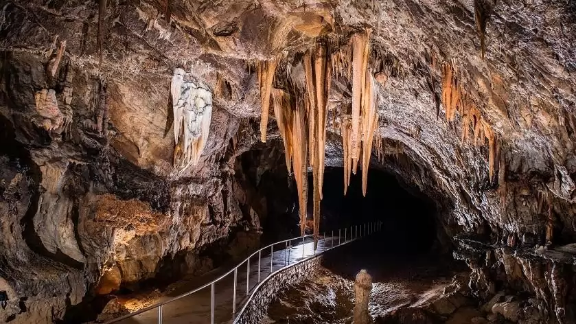 Baradla-barlang, Hucul ménes, Bodrogzug – Negyven éves az Aggteleki Nemzeti Park