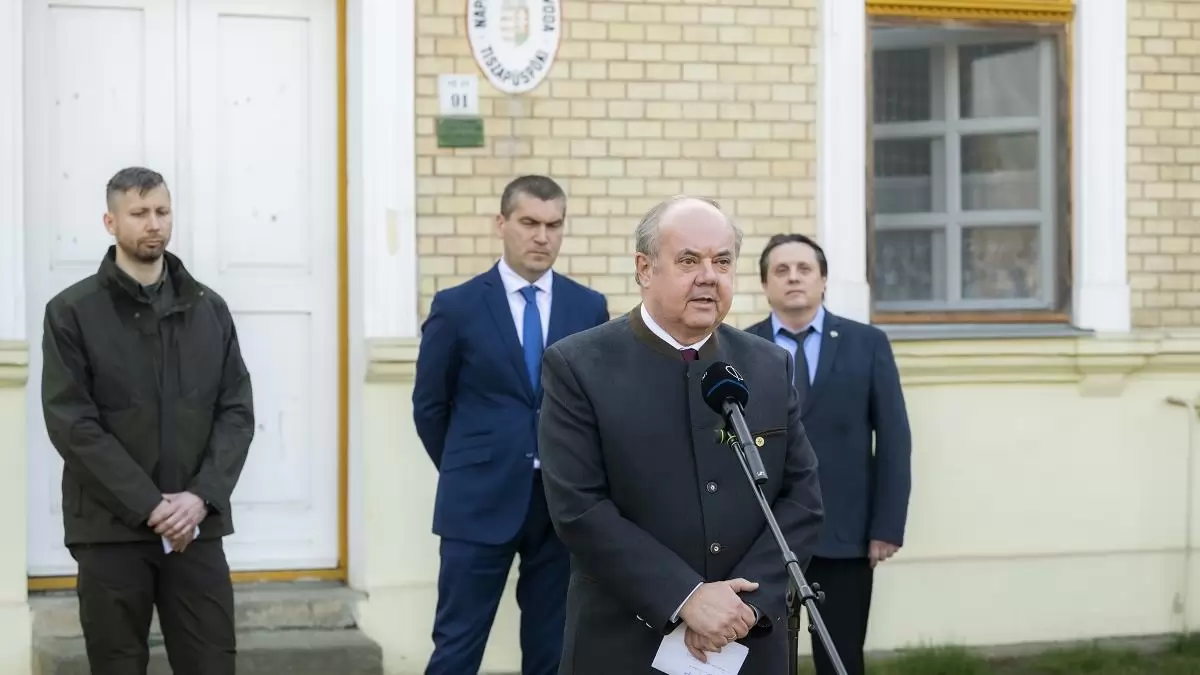 A mostani fűtési szezonban is 2346 kistelepülésen, csaknem 200 ezer család kapott ingyenes tüzelőanyagot