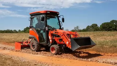 Új eszközkínálattal bővítette ki gépei felszereltségét a KIOTI