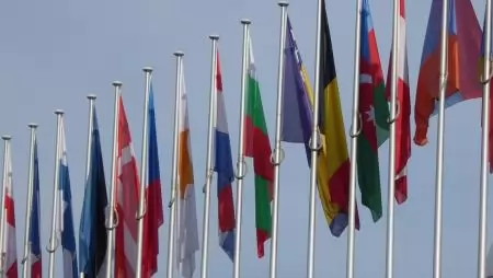 Uniós adót vezetne be az ultra-feldolgozott élelmiszerekre az Európai Bizottság 