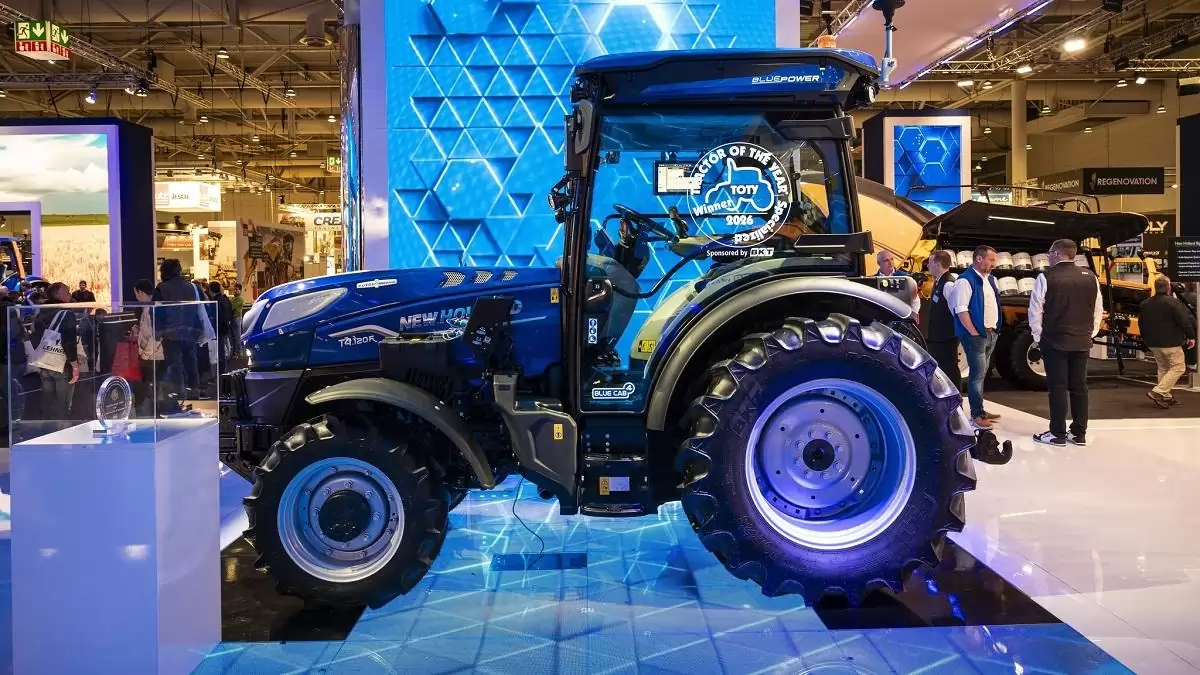 Új mérce a kompakt traktorpiacon: Bemutatkozik a New Holland T4.120F Auto Command