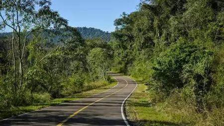 Agrárvállalkozásokat is segít -  Több mint 100 település külterületi útfejlesztését támogatja a kormány