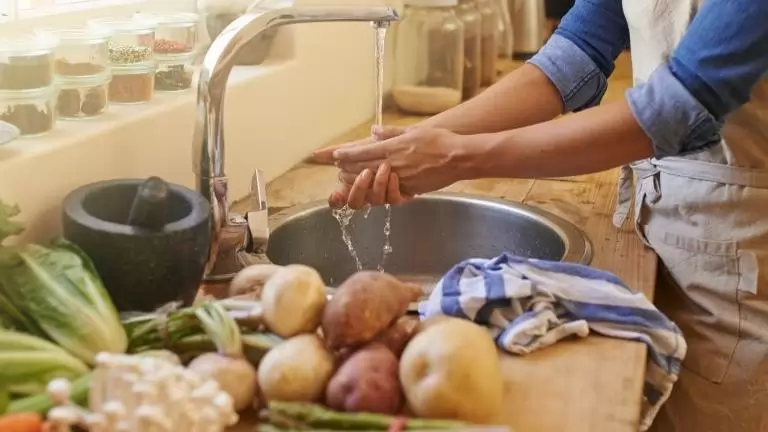 Mit jelent ma az élelmiszer-higiénia, és miért nem csak a konyháról szól?