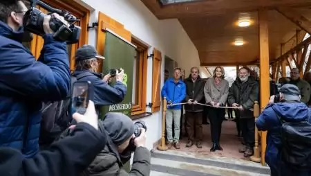 Új életre kelt a Kelet-Mecsek egyik gyöngyszeme: átadták a felújított Váraljai kulcsosházat