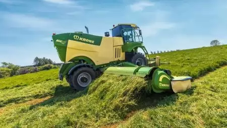 30 éve KRONE BiG M – A világ első önjáró szársértős kaszája jubileumot ünnepel