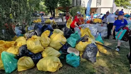 Láthatatlan szennyezés a vizeinkben: A mikroműanyag már a mindennapjaink része
