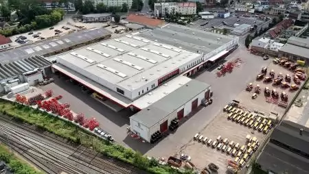 Olyan gépeket gyártani, amelyek megkönnyítik, hatékonyabbá és sikeresebbé teszik a gazdák életét.