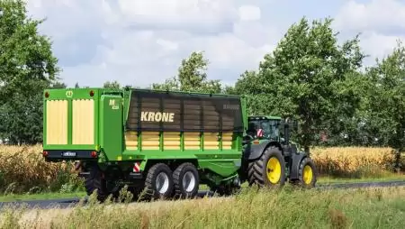 Az új KRONE MX: A professzionális génekkel rendelkező rendfelszedő kocsi új mérföldkövet jelent a középkategóriában 