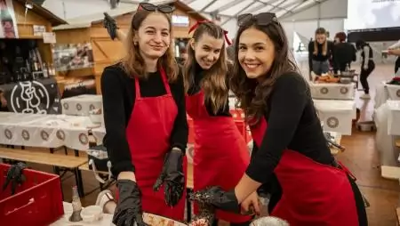 Négy nap, amikor Békéscsaba a kolbász fővárosa: közeleg a 29. Csabai Kolbászfesztivál