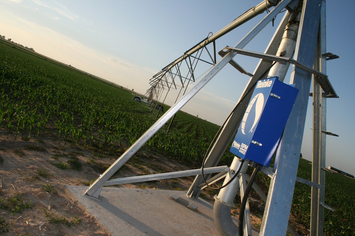 REINKE center pivot &ouml;nt&ouml;zőrendszerek