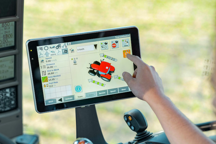 Vadonatúj érintőképernyős monitor kerül a Maxxum és Puma traktorokba