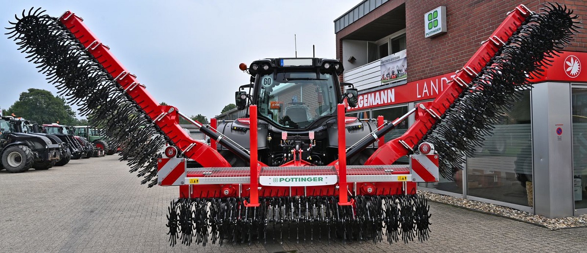 P&ouml;ttinger ROTOCARE &ndash; Mechanikus n&ouml;v&eacute;ny&aacute;pol&oacute; forg&oacute;kapa