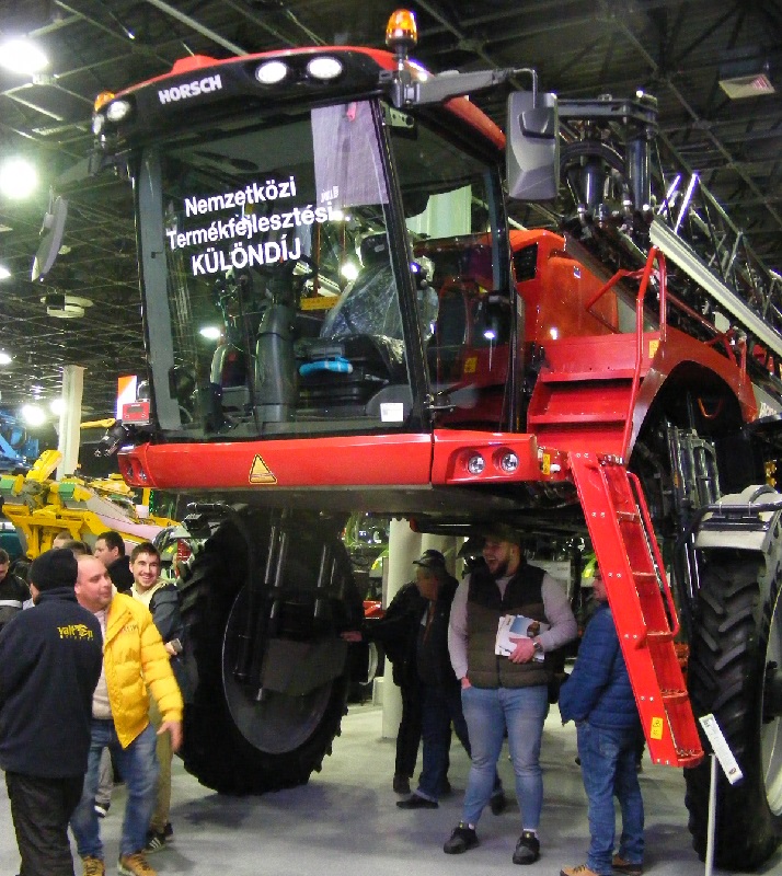 A magyar agr&aacute;rium sz&iacute;ne-java &ndash; &Oacute;ri&aacute;si volt az &eacute;rdeklőd&eacute;s a 41. AGROmashEXPO-n