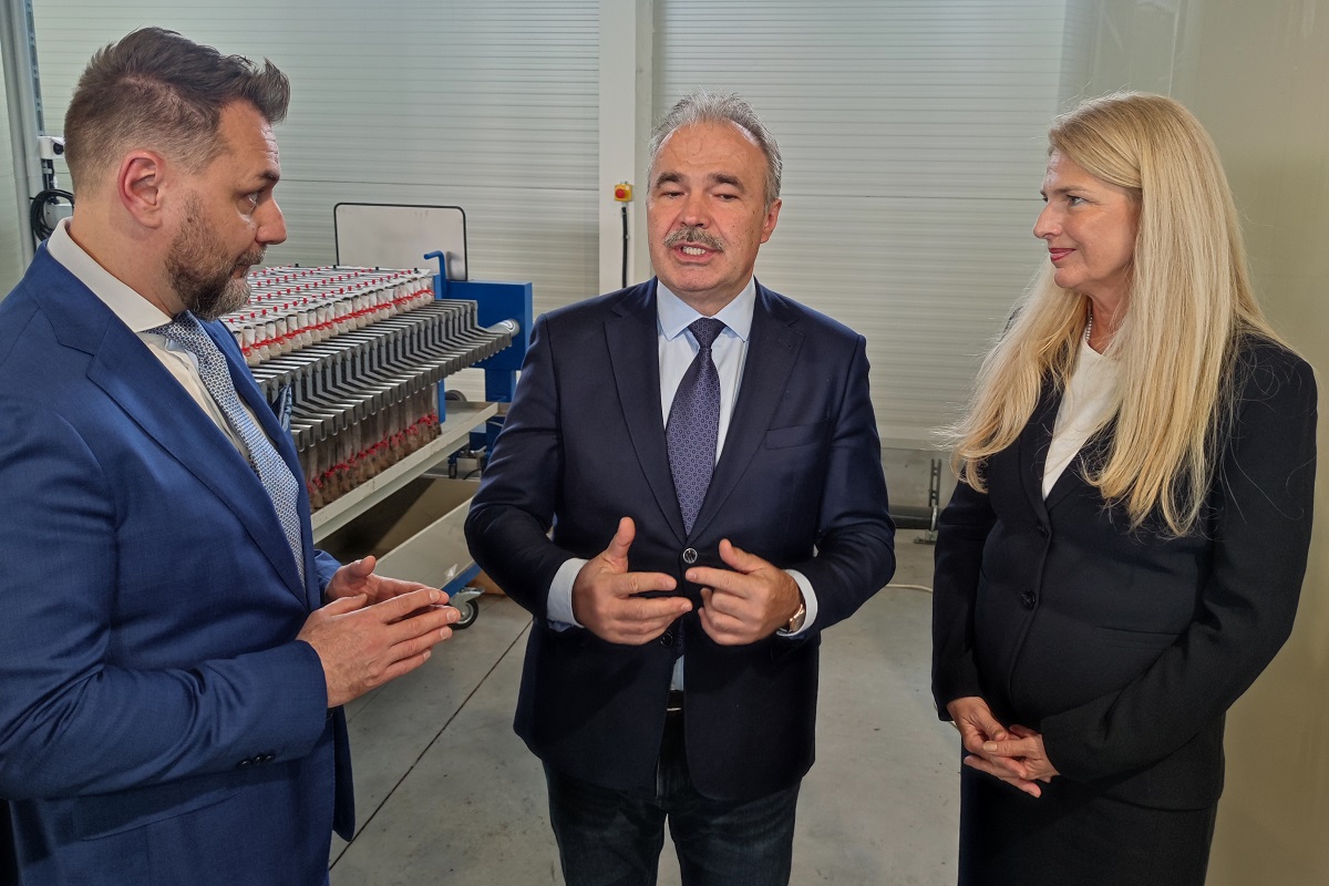 Ak&aacute;r a fel&eacute;re is cs&ouml;kkenthető a műtr&aacute;gya-felhaszn&aacute;l&aacute;s