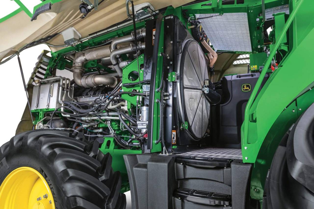 Szecsk&aacute;z&aacute;sra sz&uuml;letett &ndash; John Deere 8000/9000 sorozat&uacute; &ouml;nj&aacute;r&oacute; szecsk&aacute;z&oacute;k