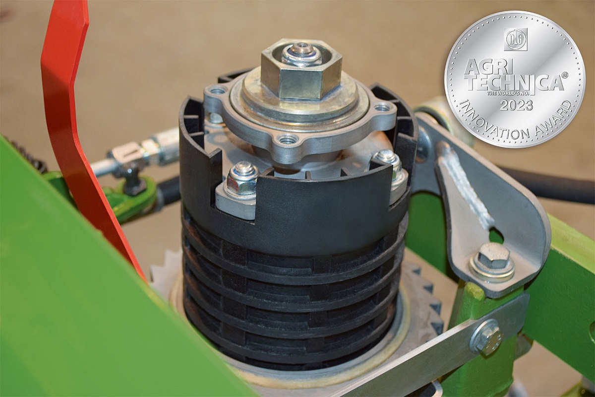 Agritechnica 2023: DLG ez&uuml;st&eacute;rem a Krone BiG X &ouml;nj&aacute;r&oacute; sil&oacute;z&oacute;k innovat&iacute;v &eacute;lező berendez&eacute;s&eacute;&eacute;rt.