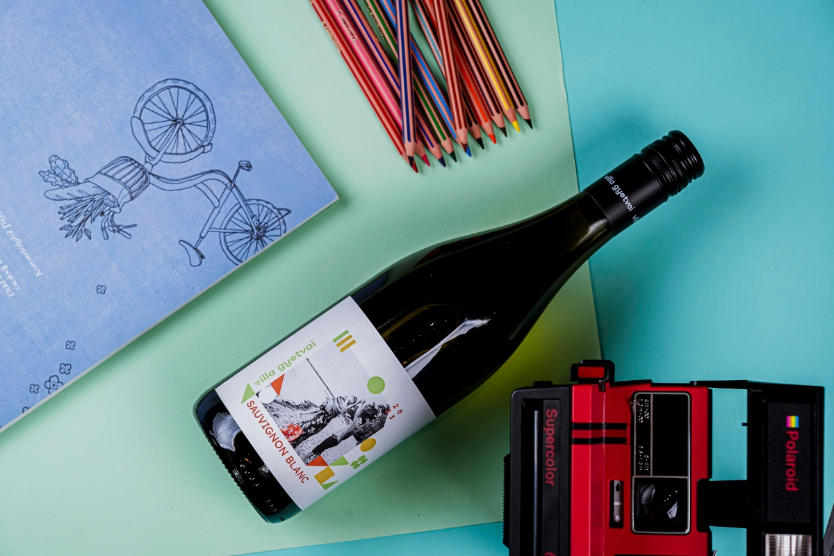 Szezonnyit&aacute;sra &eacute;rkeznek az &uacute;j c&iacute;mk&eacute;kkel a f&uuml;redi borok