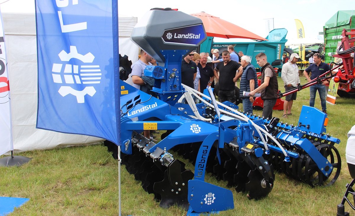NAK Sz&aacute;nt&oacute;f&ouml;ldi Napok &eacute;s Agr&aacute;rg&eacute;pShow Mezőfalva  besz&aacute;mol&oacute; II. 
