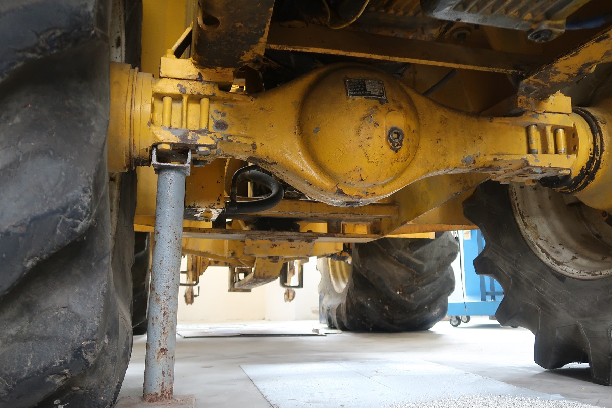 A mezőg&eacute;pek veter&aacute;njai &ndash; A R&Aacute;BA-Steiger nagytraktor