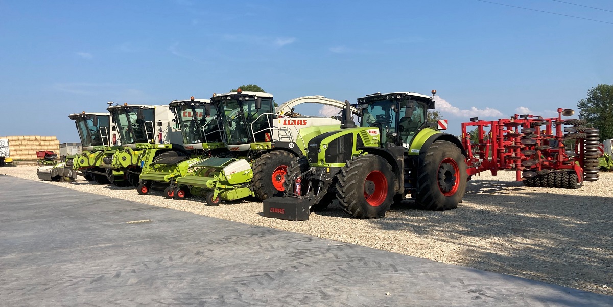 Más megoldást már el sem tudnak képzelni! – Szemrevételezzük a Szűcs farm gépflottáját