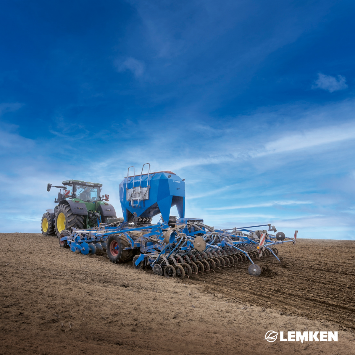 Optimaliz&aacute;ljuk a termel&eacute;si k&ouml;lts&eacute;get &eacute;s maximaliz&aacute;ljuk a hozamot!- LEMKEN Solitair DT 