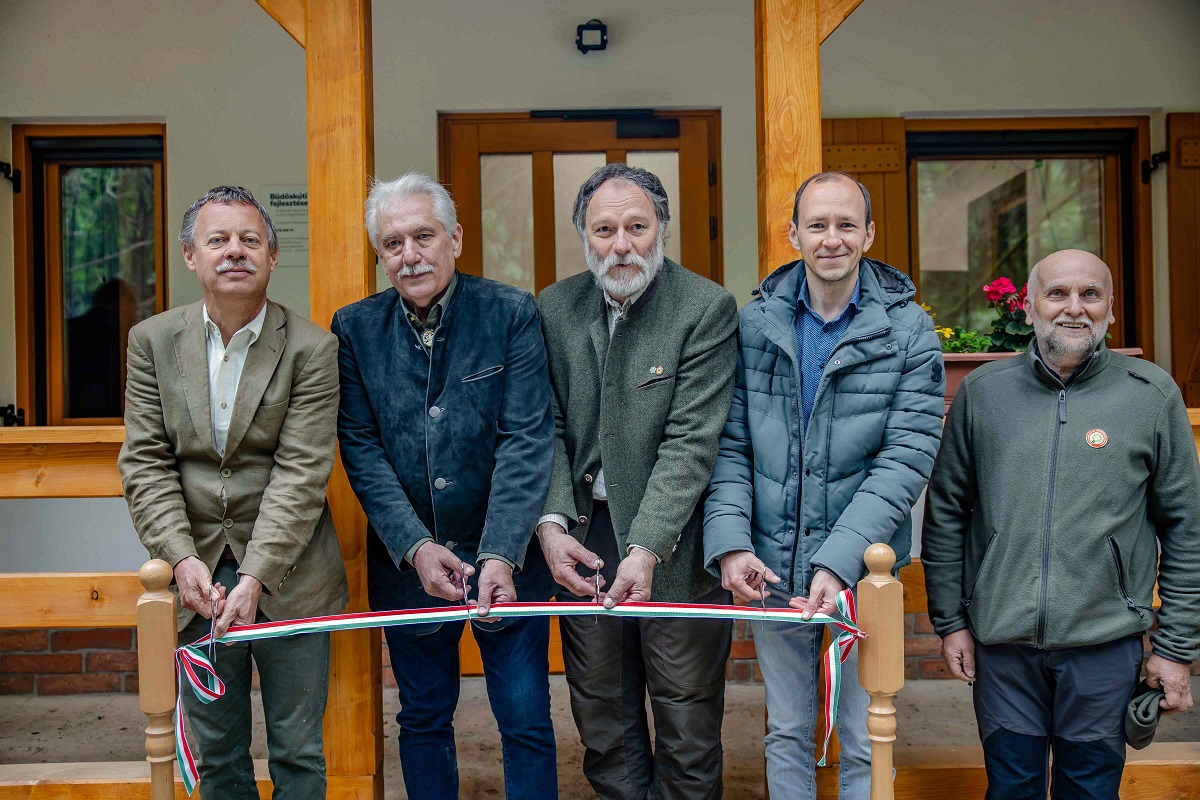 &Uacute;jabb beruh&aacute;z&aacute;s t&aacute;mogatja az erdei turizmust