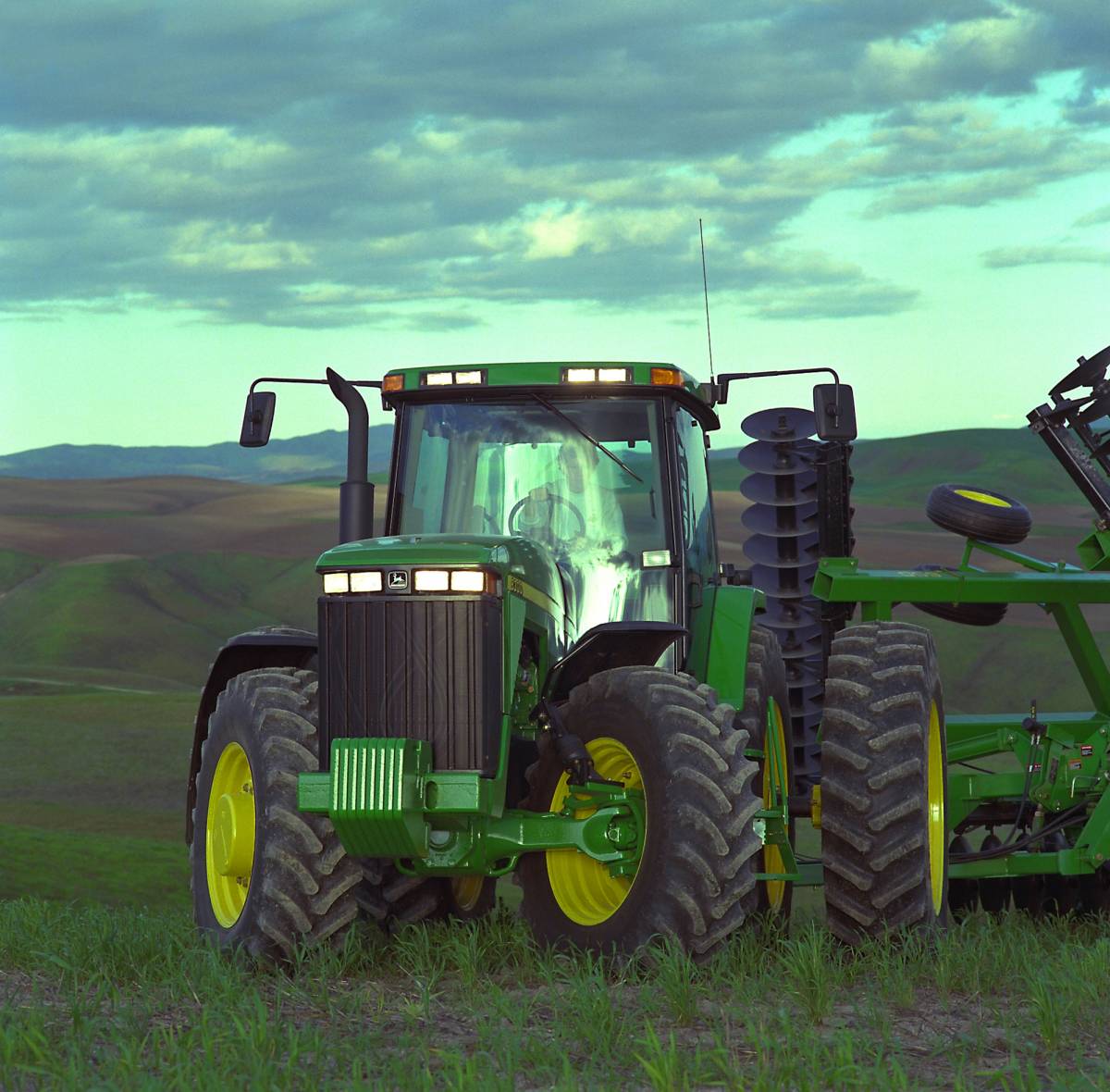 30 éves a John Deere 8000-es sorozat