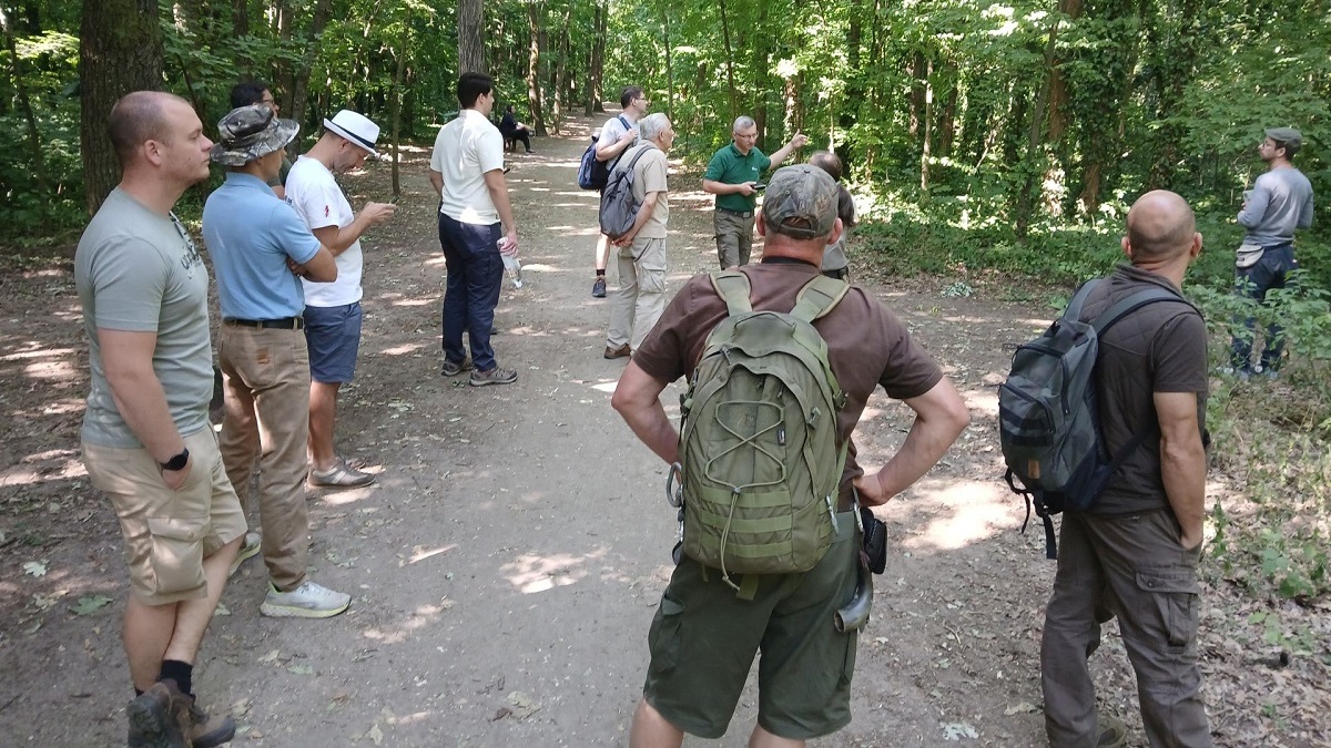 Lakoss&aacute;gi s&eacute;t&aacute;k az erdőben: k&ouml;zelebb ker&uuml;lt&uuml;nk a P&eacute;terhalmi-erdő j&ouml;vőj&eacute;hez