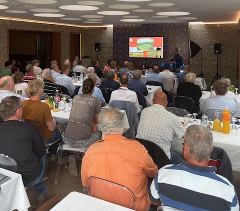 A szőlő egészsége a bor jövője – szakmai összefogás az aranyszínű sárgaság fitoplazma fertőzéssel szemben