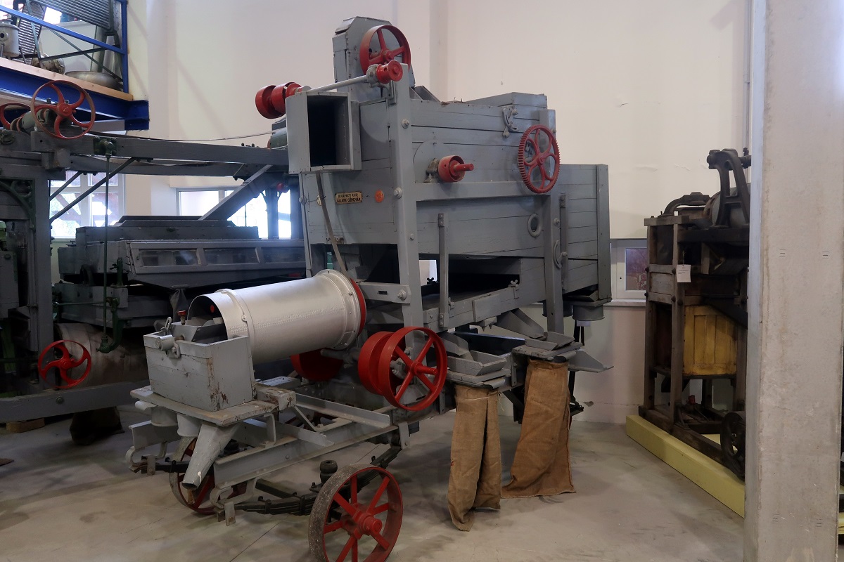 A mezőgépek veteránjai – HSCS. Ezüst Szelektor – A tökéletes magtisztító gép