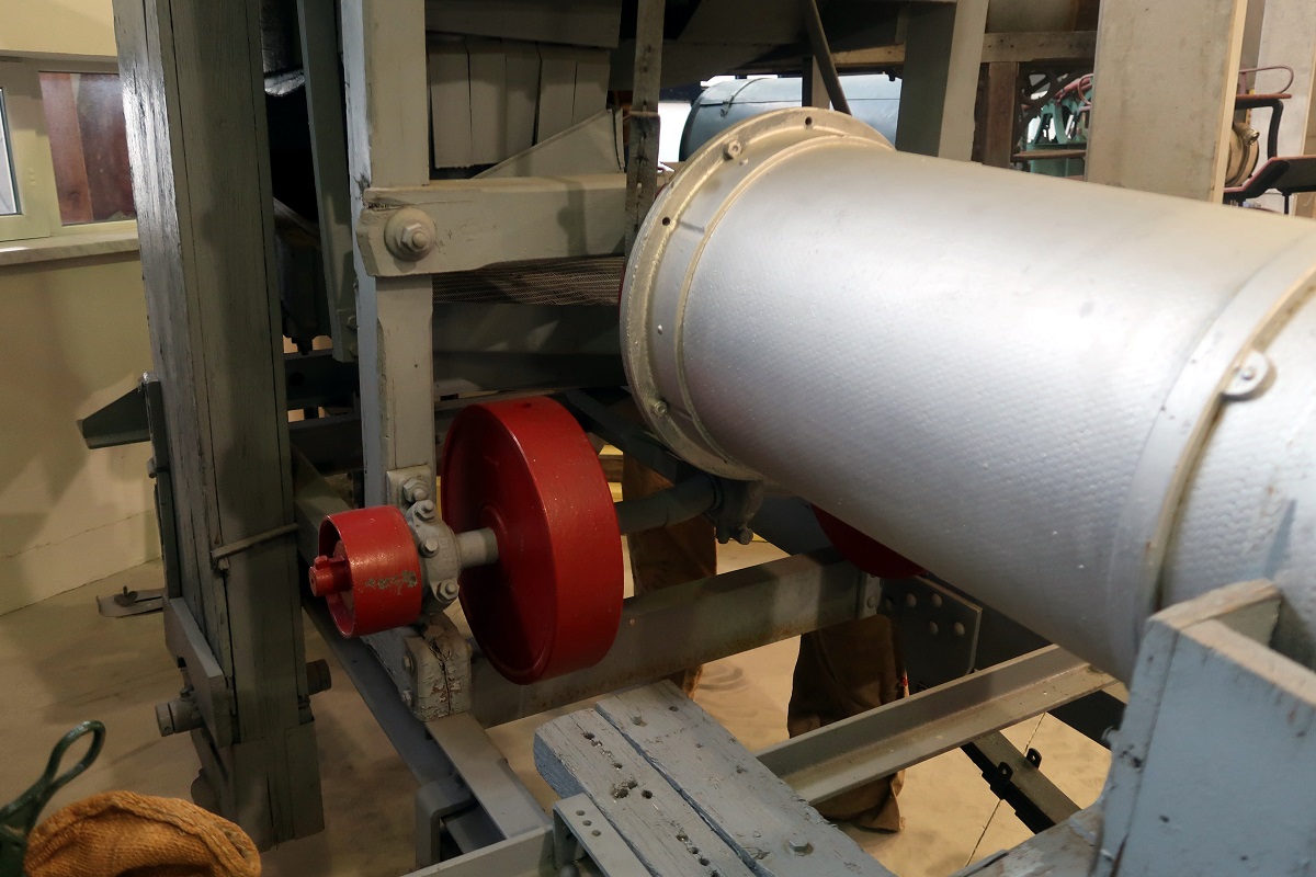 A mezőgépek veteránjai – HSCS. Ezüst Szelektor – A tökéletes magtisztító gép