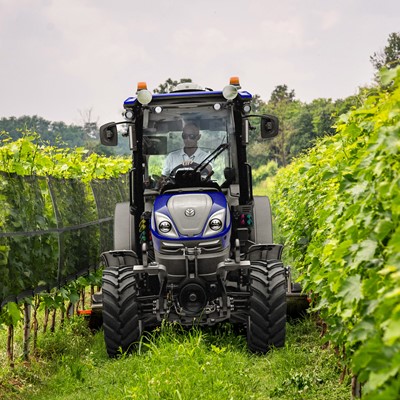 Új mérce a kompakt traktorpiacon: Bemutatkozik a New Holland T4.120F Auto Command