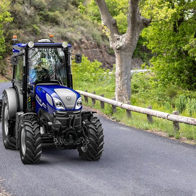 Új mérce a kompakt traktorpiacon: Bemutatkozik a New Holland T4.120F Auto Command