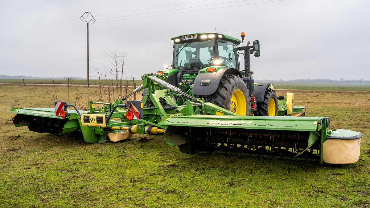Gazdaszemmel a KRONE kasza &ndash; Hozza a pap&iacute;rform&aacute;t: ig&eacute;nyes &eacute;s minim&aacute;lis karbantart&aacute;ssal fut