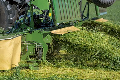 12,50 méter átütő erő: a KRONE bemutatja az új EasyCut B 1250 CV Fold Collect modellt