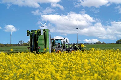12,50 méter átütő erő: a KRONE bemutatja az új EasyCut B 1250 CV Fold Collect modellt