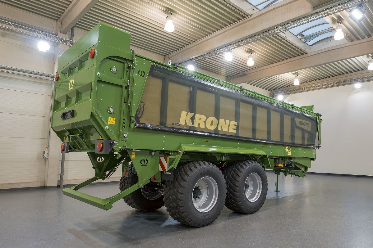 KRONE GX: Új generáció érintésmentes kényszerkormányzással és új vezérlő számítógéppel