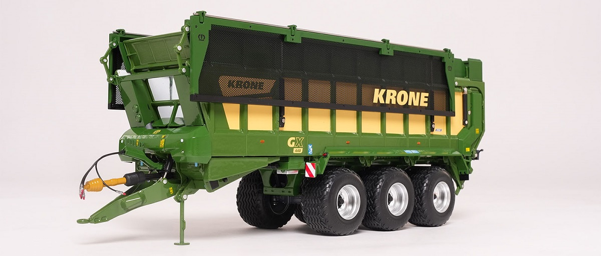 KRONE GX: Új generáció érintésmentes kényszerkormányzással és új vezérlő számítógéppel
