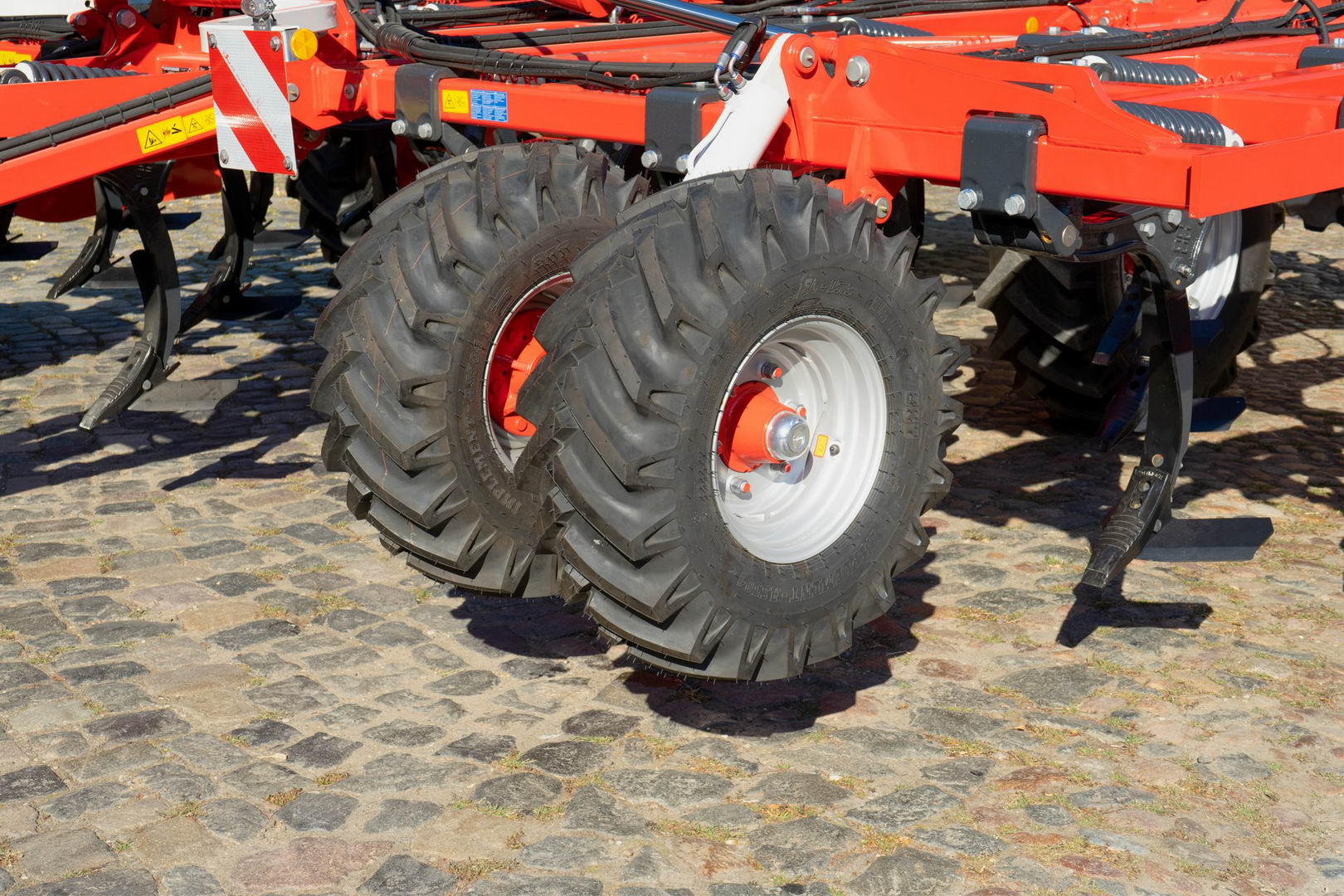 Hidraulikus mélységbeállítás