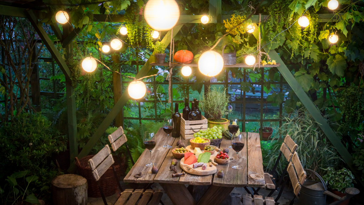 A lugasok kir&aacute;lynője - Mi&eacute;rt sz&aacute;műzt&uuml;k a szőlőt a kertjeinkből?